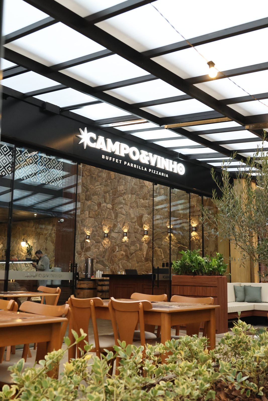 Almoço no Restaurante Campo e Vinho em Gramado