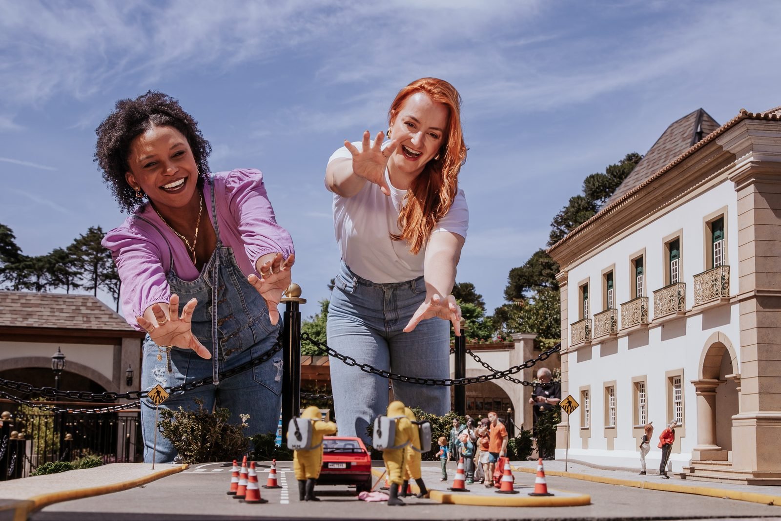 Cidade em miniatura ao ar livre no Mini Mundo em Gramado